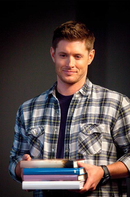 SUPERNATURAL DEAN WINCHESTER #2 CVR F PHOTO 1 LTD VIRGIN VAR (Limit 1 Per Cover) (rel:11/11)