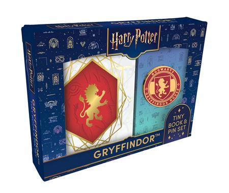 HARRY POTTER GRYFFINDOR TINY BOOK AND PIN SET (Limit 2 Per Cover) (rel:03/18)