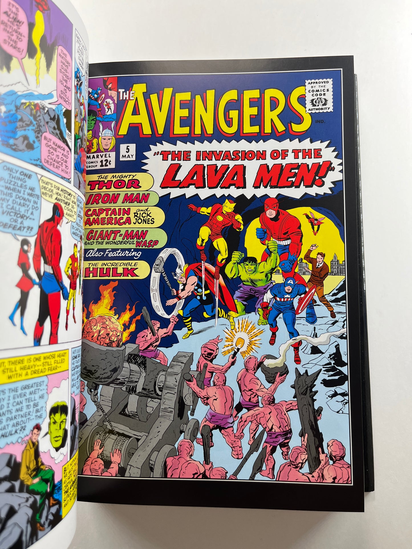 The Avengers Omnibus Vol. 1 HC Jack Kirby DM Edition (2012)