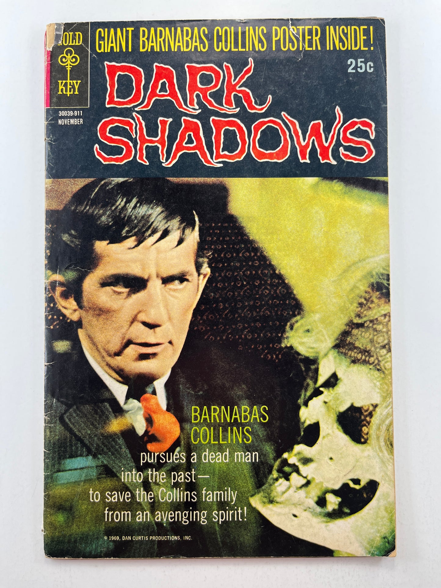 Dark Shadows #3 (Nov 1969) (Poster Included But Detached)