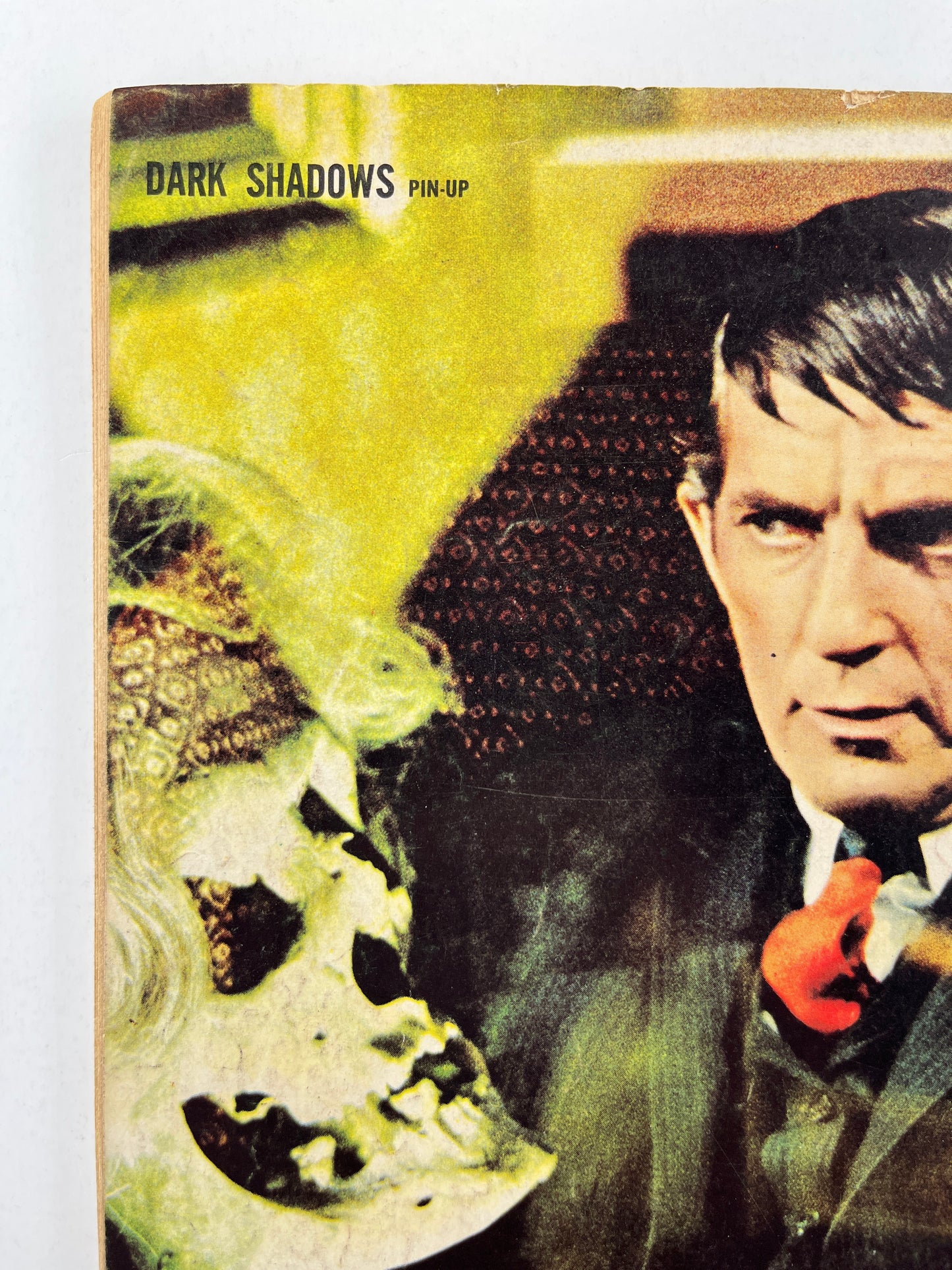 Dark Shadows #3 (Nov 1969) (Poster Included But Detached)