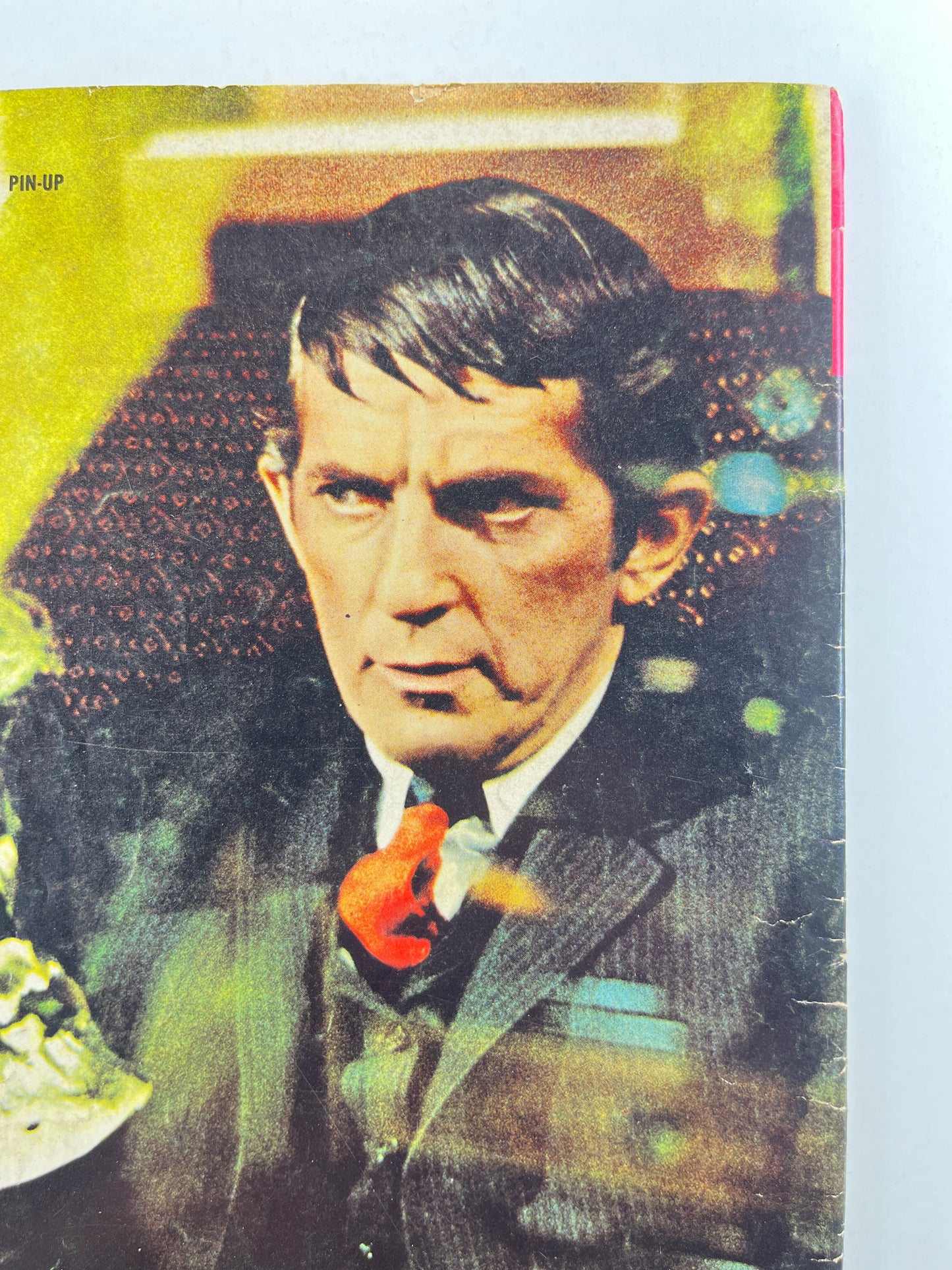 Dark Shadows #3 (Nov 1969) (Poster Included But Detached)