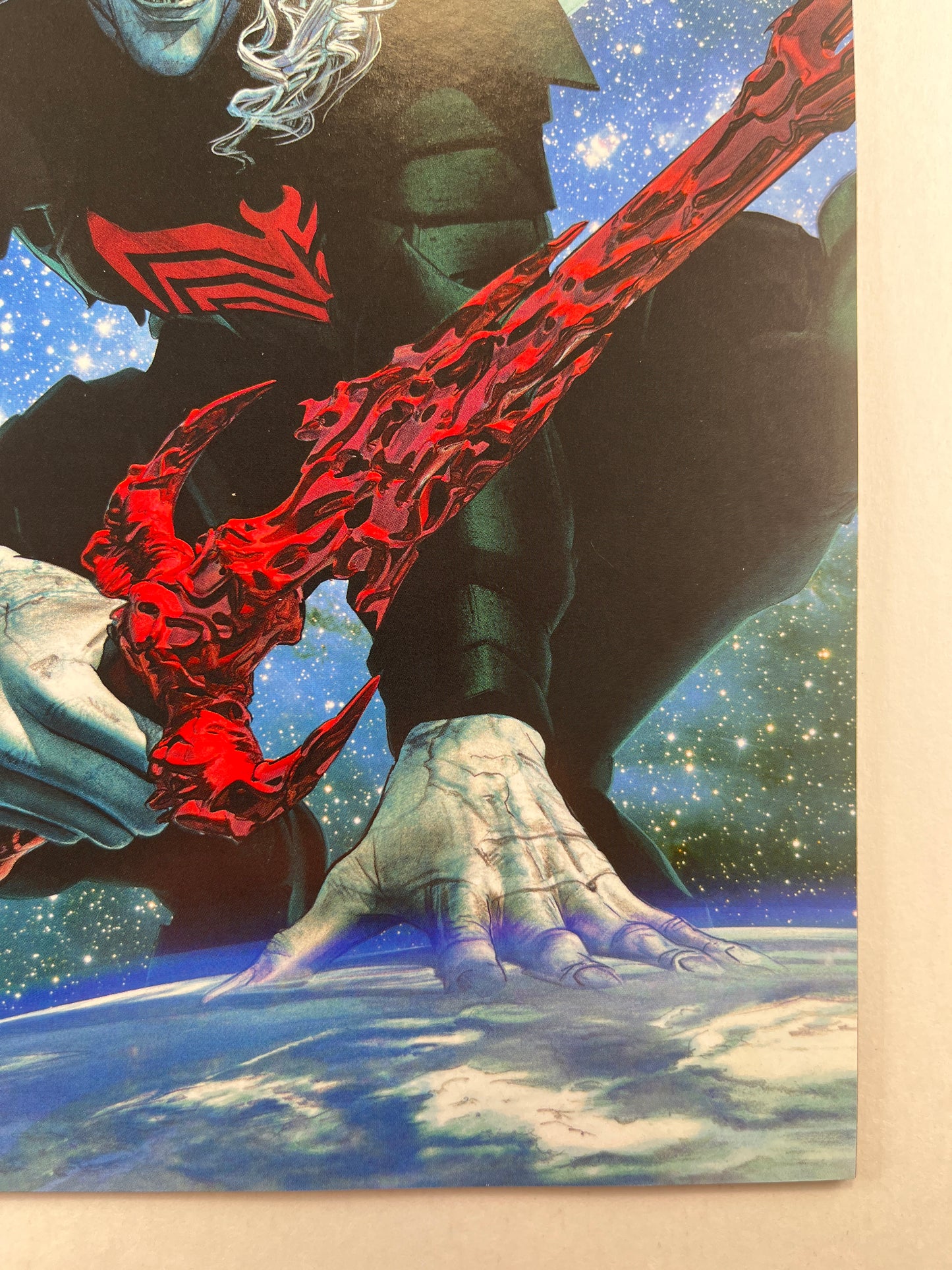 Venom #31 Mike Mayhew Variant A (Feb 2021) (Signed by Mike Mayhew)