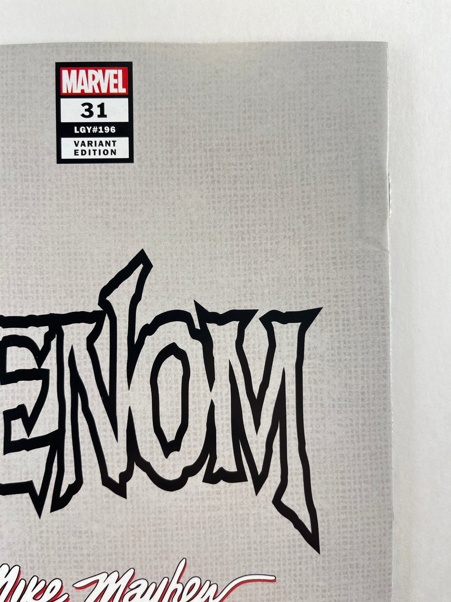 Venom #31 Mike Mayhew Variant A (Feb 2021) (Signed by Mike Mayhew)