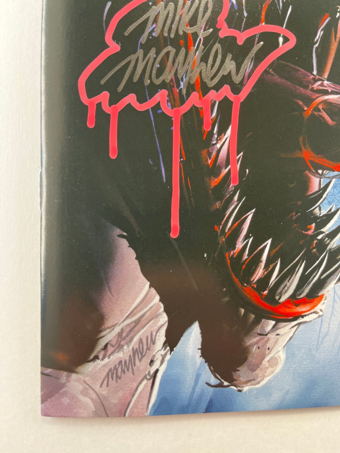 Absolute Batman #15 616 Comics Mike Mayhew Variant (Feb 2026) (Bloody Signature by Mike Mayhew)