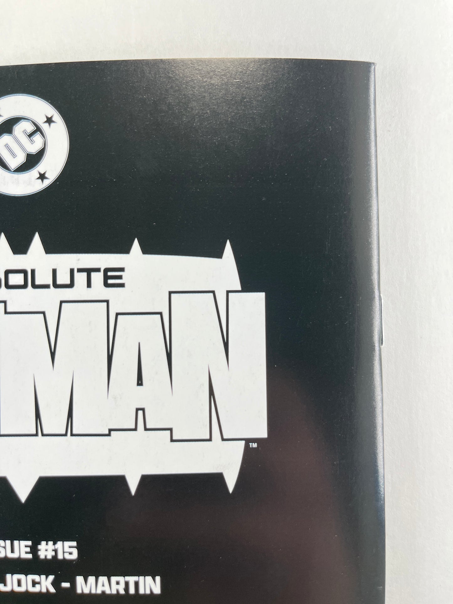 Absolute Batman #15 616 Comics Mike Mayhew Variant (Feb 2026) (Bloody Signature by Mike Mayhew)