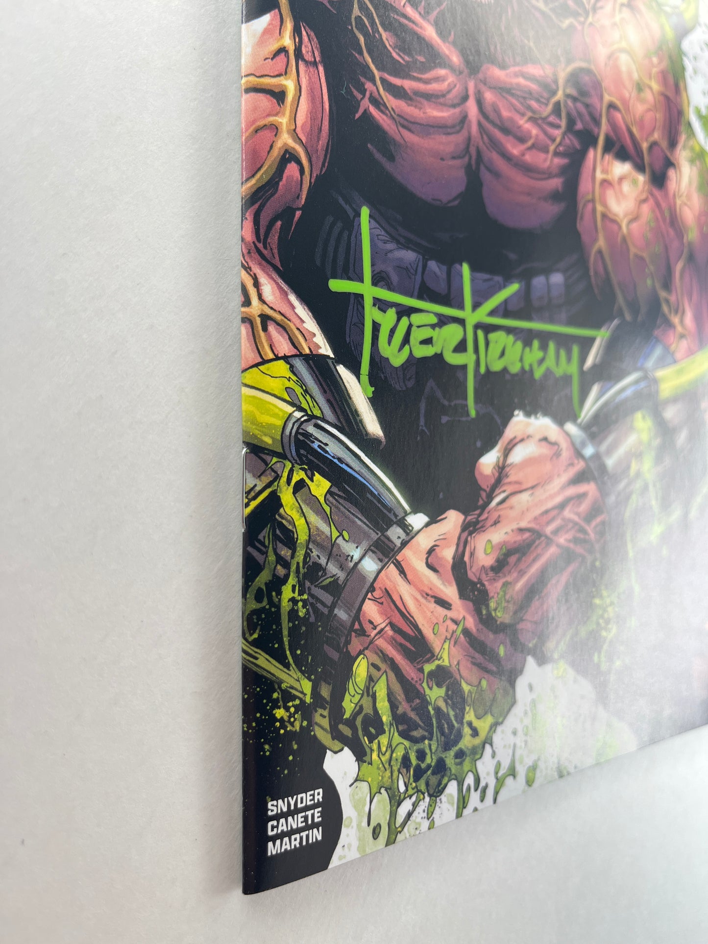 Absolute Batman #18 Unknown Comics Tyler Kirkham Battle Damaged Variant (May 2026) (Signed by Tyler Kirkham with COA)