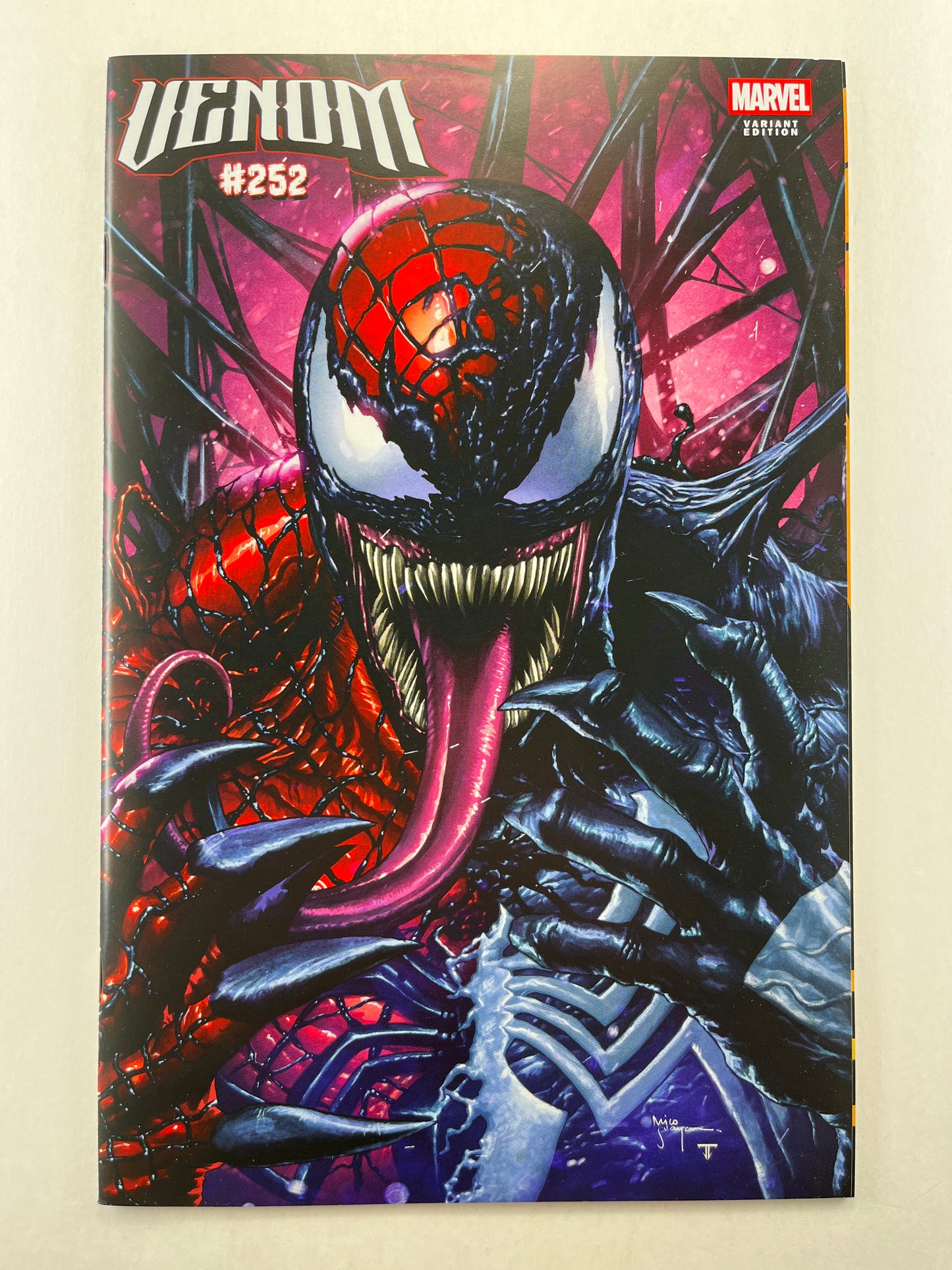 Venom #252 Big Time Collectibles/Comic Inspiration SGCC 2025 Mico Suayan Variant (Dec 2025)