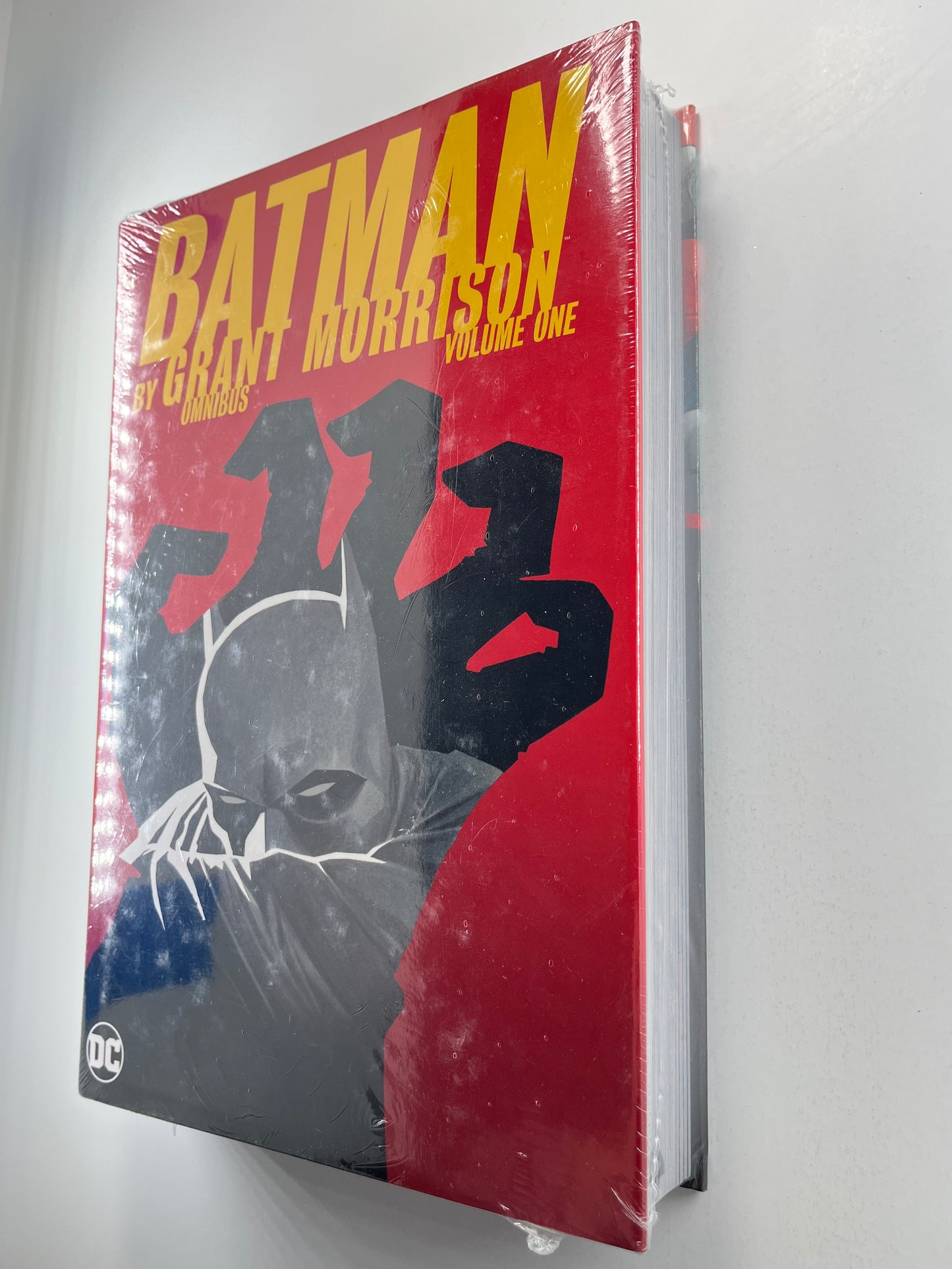 Batman by Grant Morrison Omnibus Vol. 1 HC (Jul 2018) (1st Print Sealed)