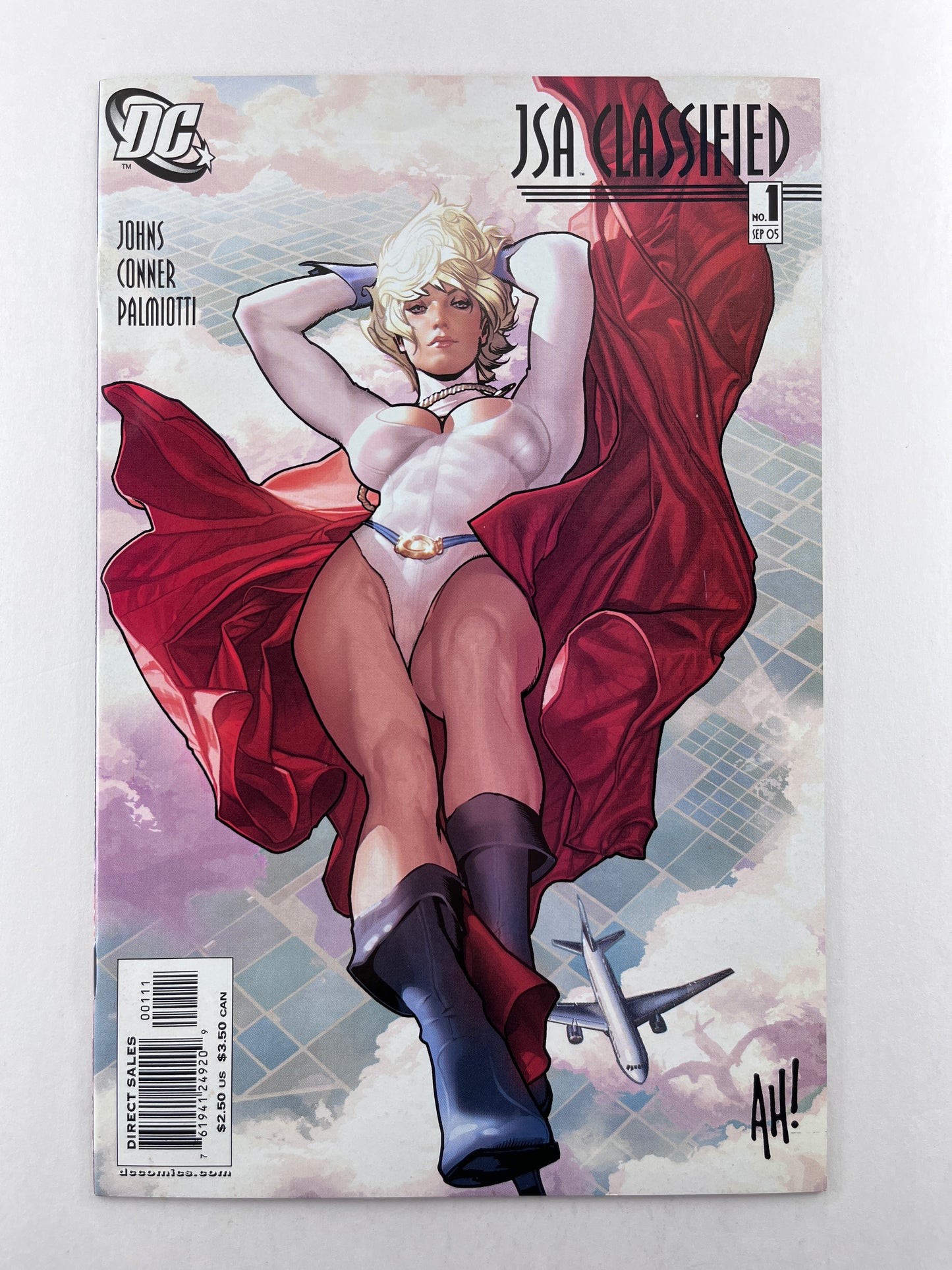 JSA: Classified #1 Adam Hughes Variant (Sep 2005)