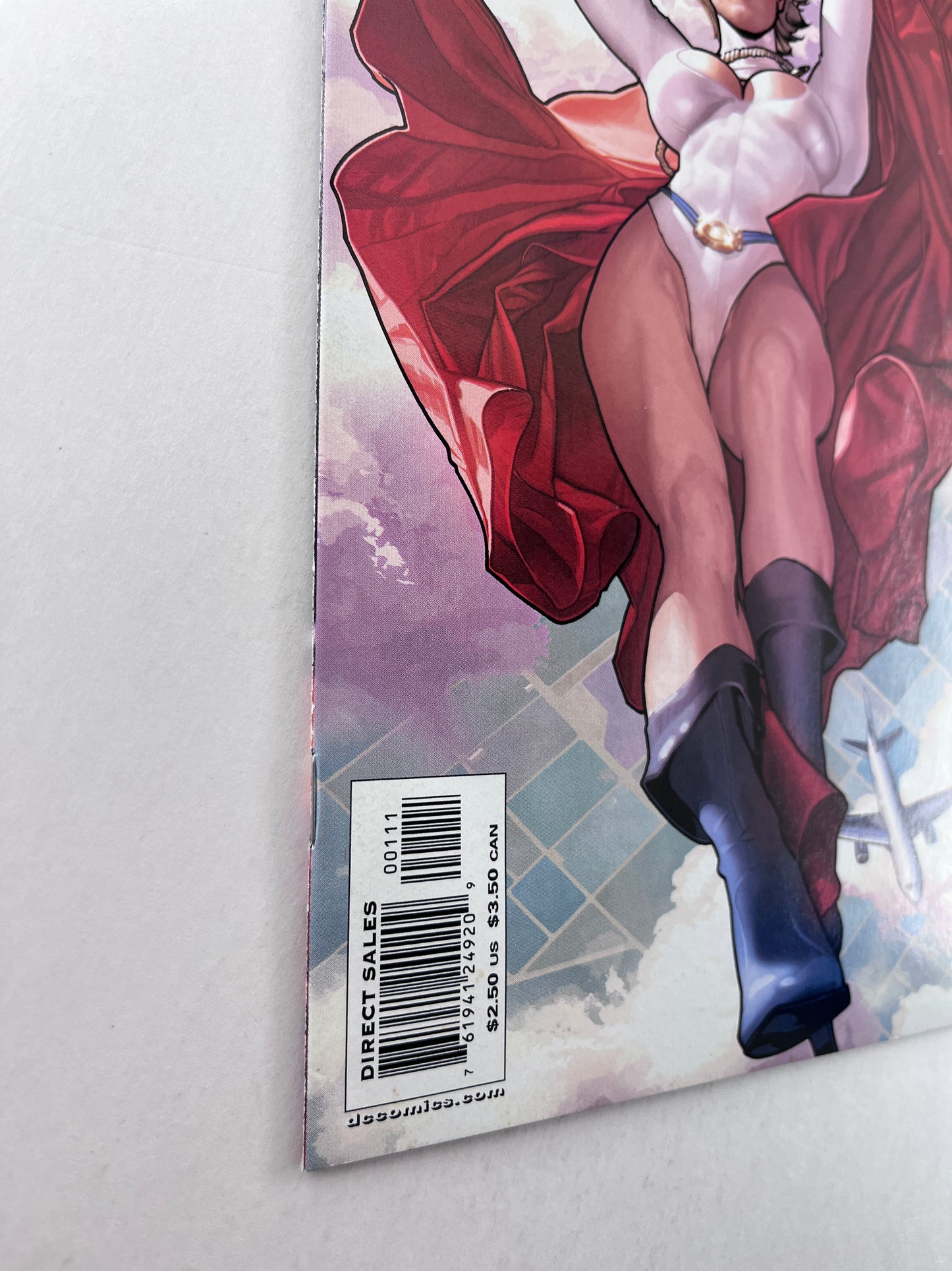 JSA: Classified #1 Adam Hughes Variant (Sep 2005)
