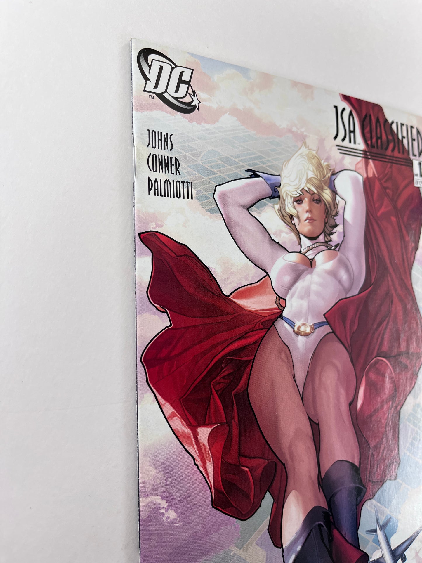 JSA: Classified #1 Adam Hughes Variant (Sep 2005)
