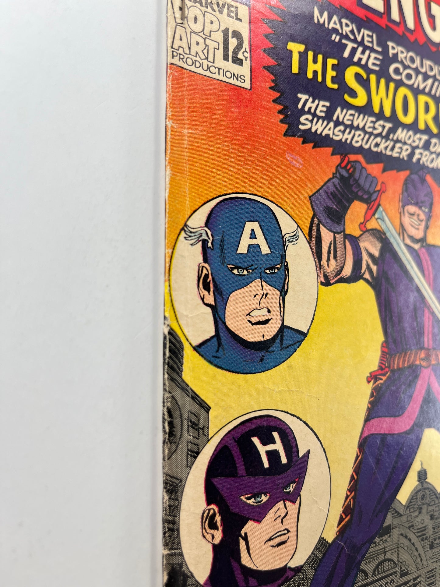 The Avengers #19 (Aug 1965) (1st Swordsman)